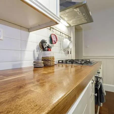 Apartment Cozy Urban Hideaway - With A Sauna!